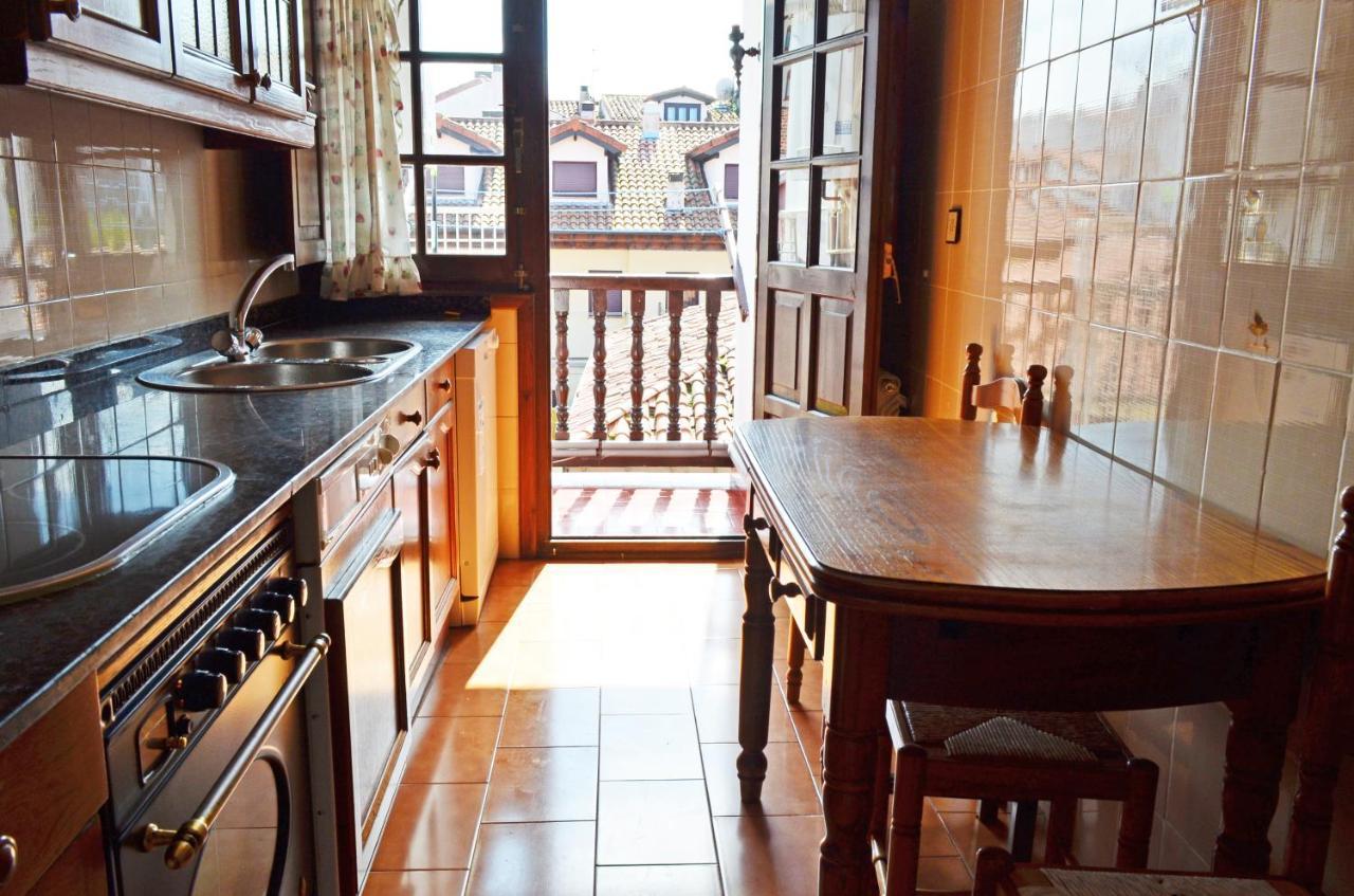 Apartamento El Corro: Con Parking En Pleno Centro De Comillas Buitenkant foto
